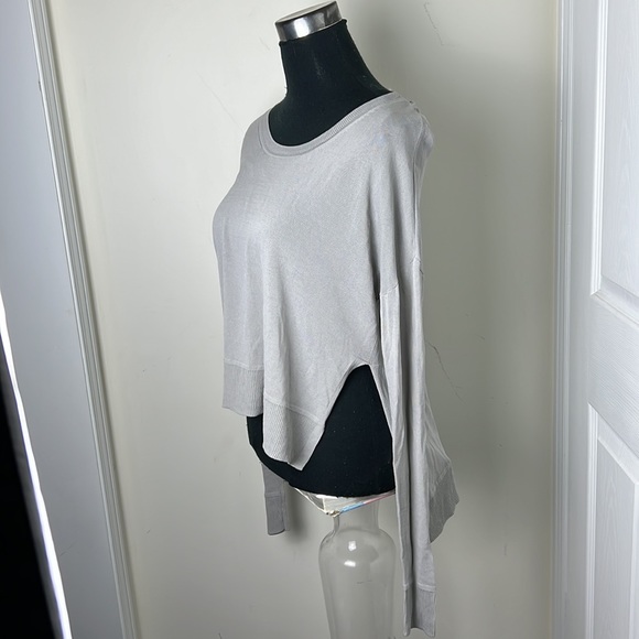 Aritzia Tops - Aritzia Wilfred Librement Asymmetrical Sweater Size Small